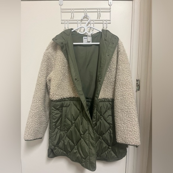 Old Navy- Army Green -Light Fall Poncho - Size Large - Picture 2 of 3